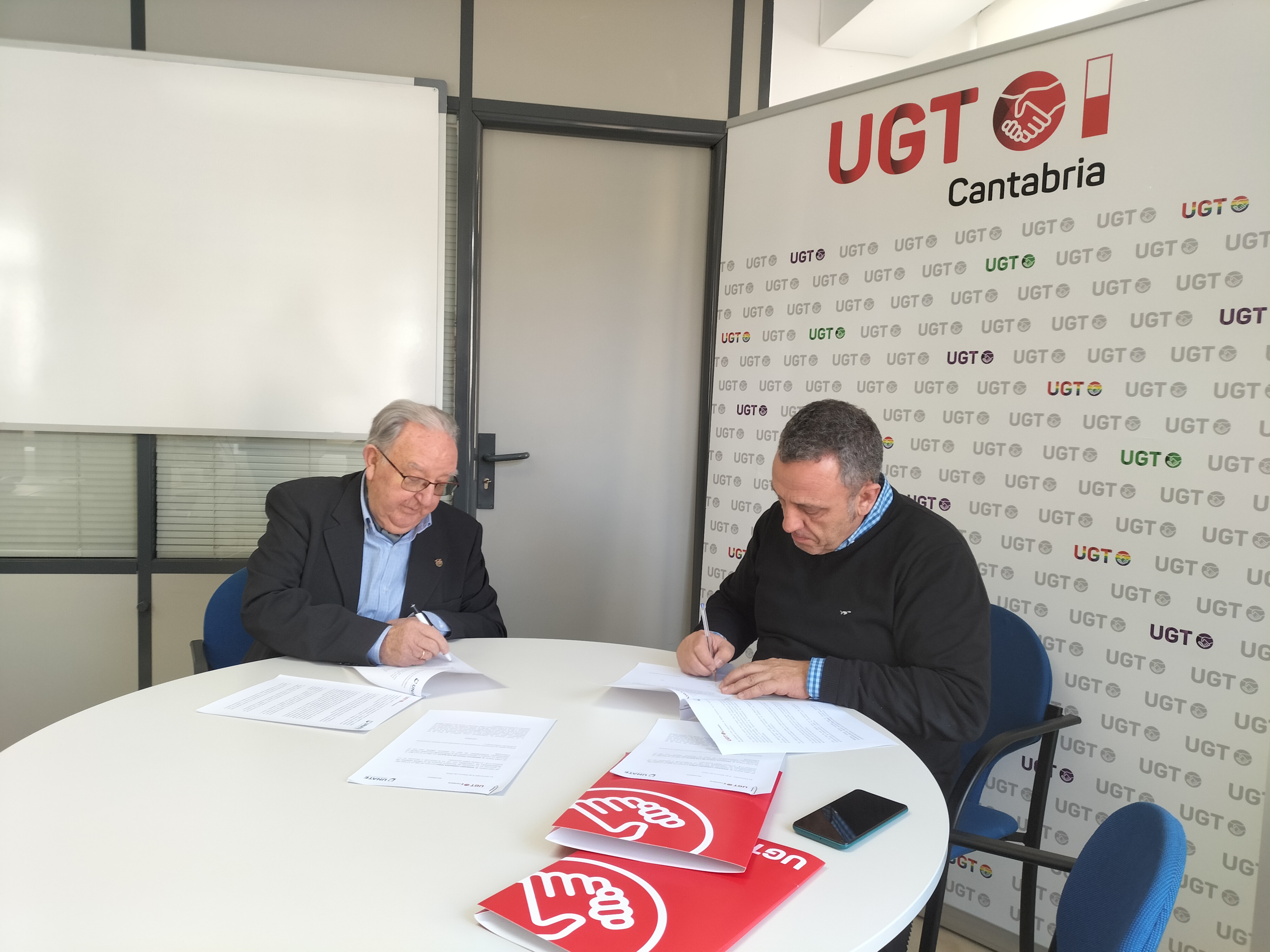 Firma acuerdo con UNATE