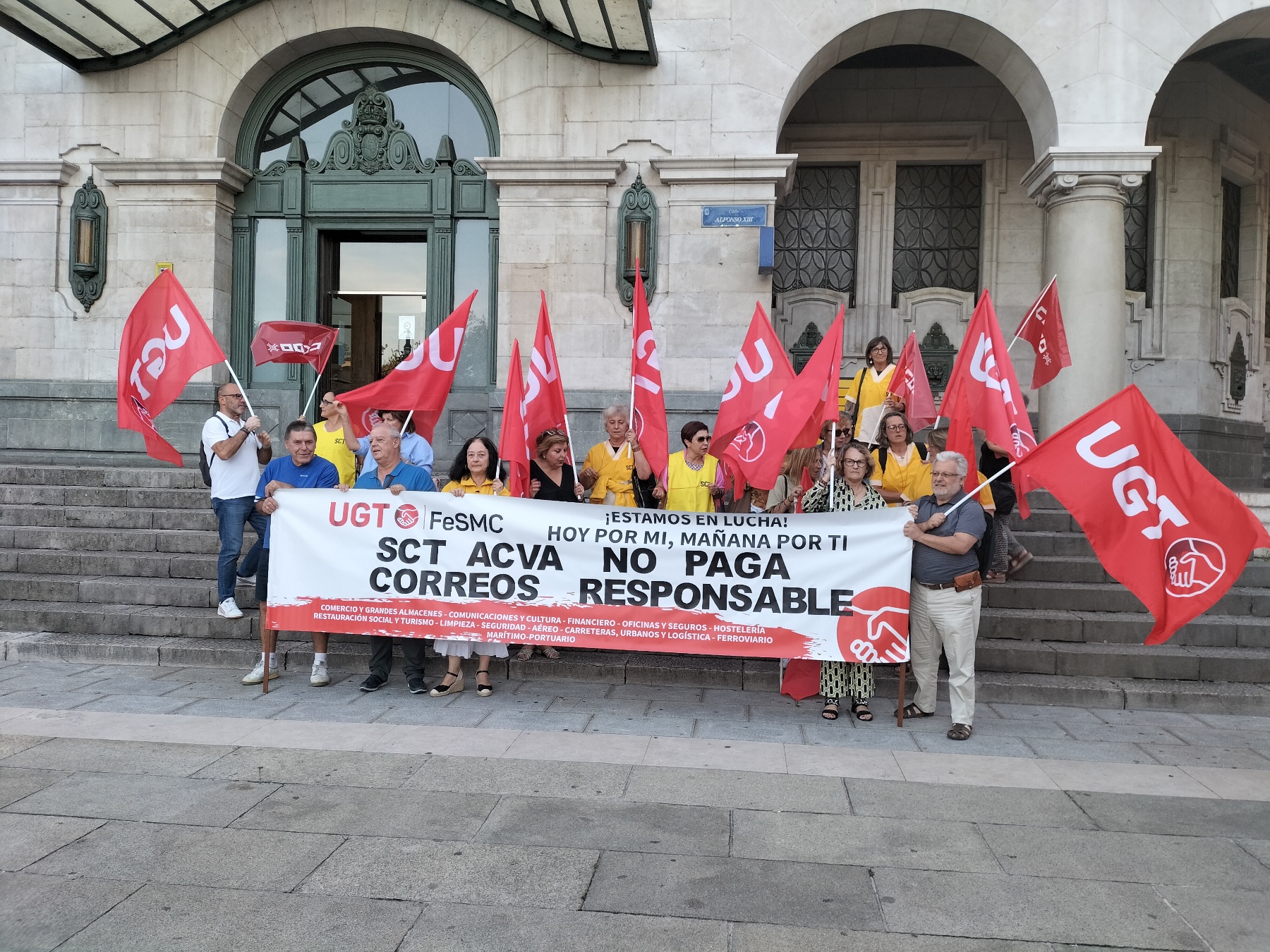 Huelga limpieza correos