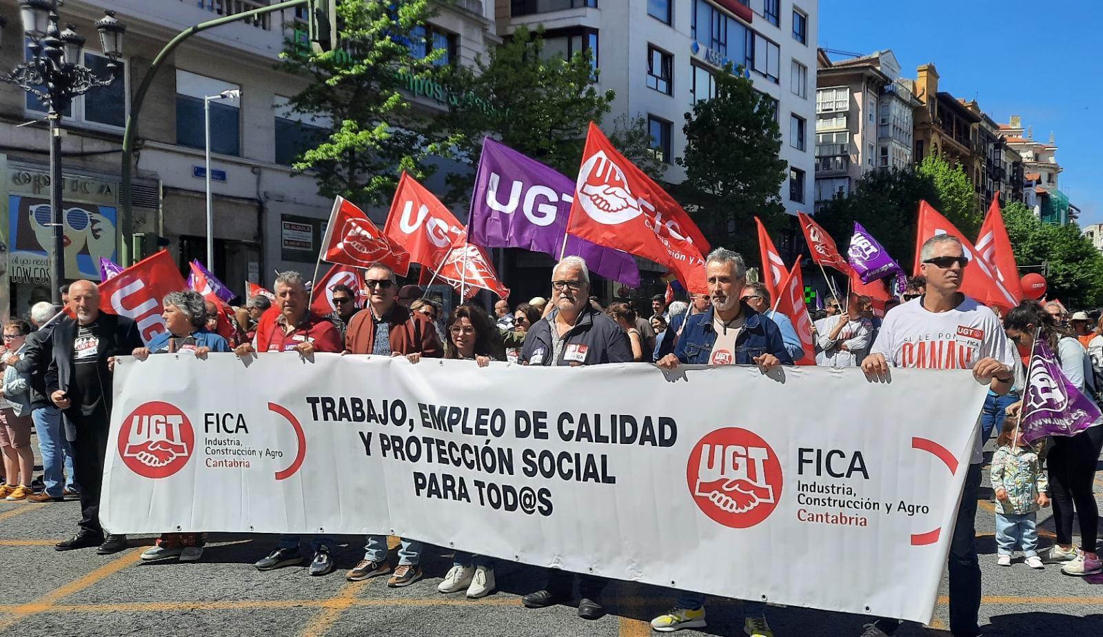 Manifestación. Pancarta FICA