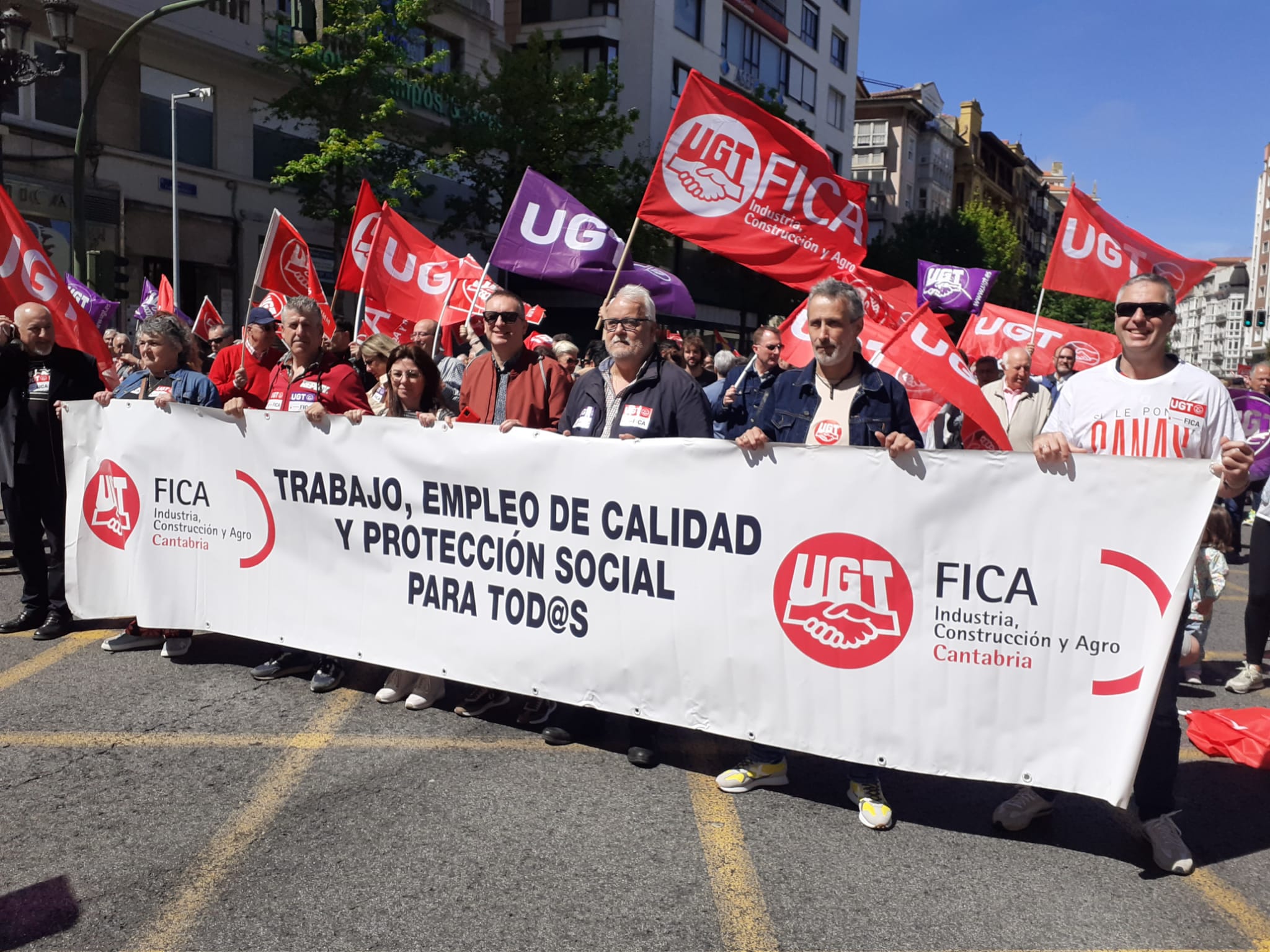 Manifestación. Pancarta FICA